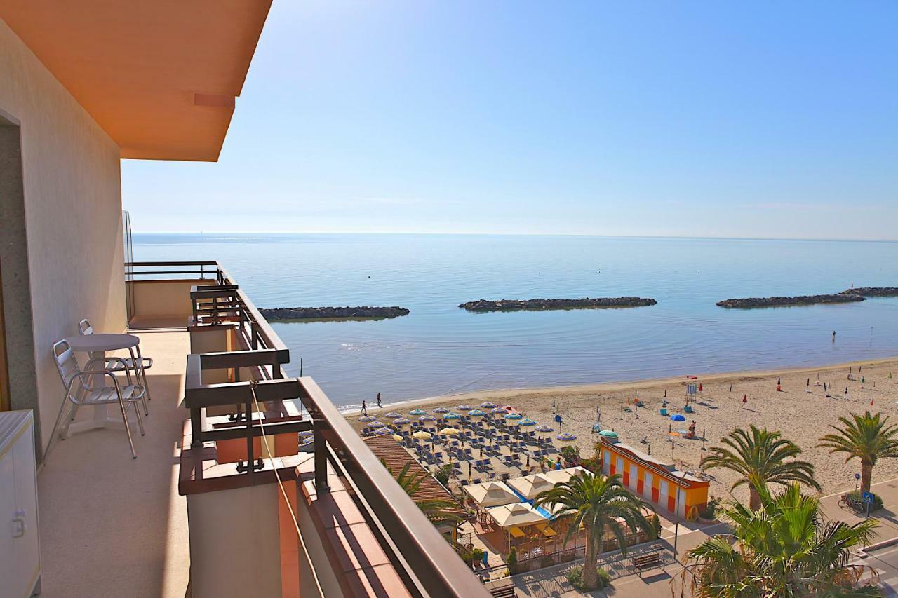 كوبرا ماريتيما Hotel Cristal المظهر الخارجي الصورة